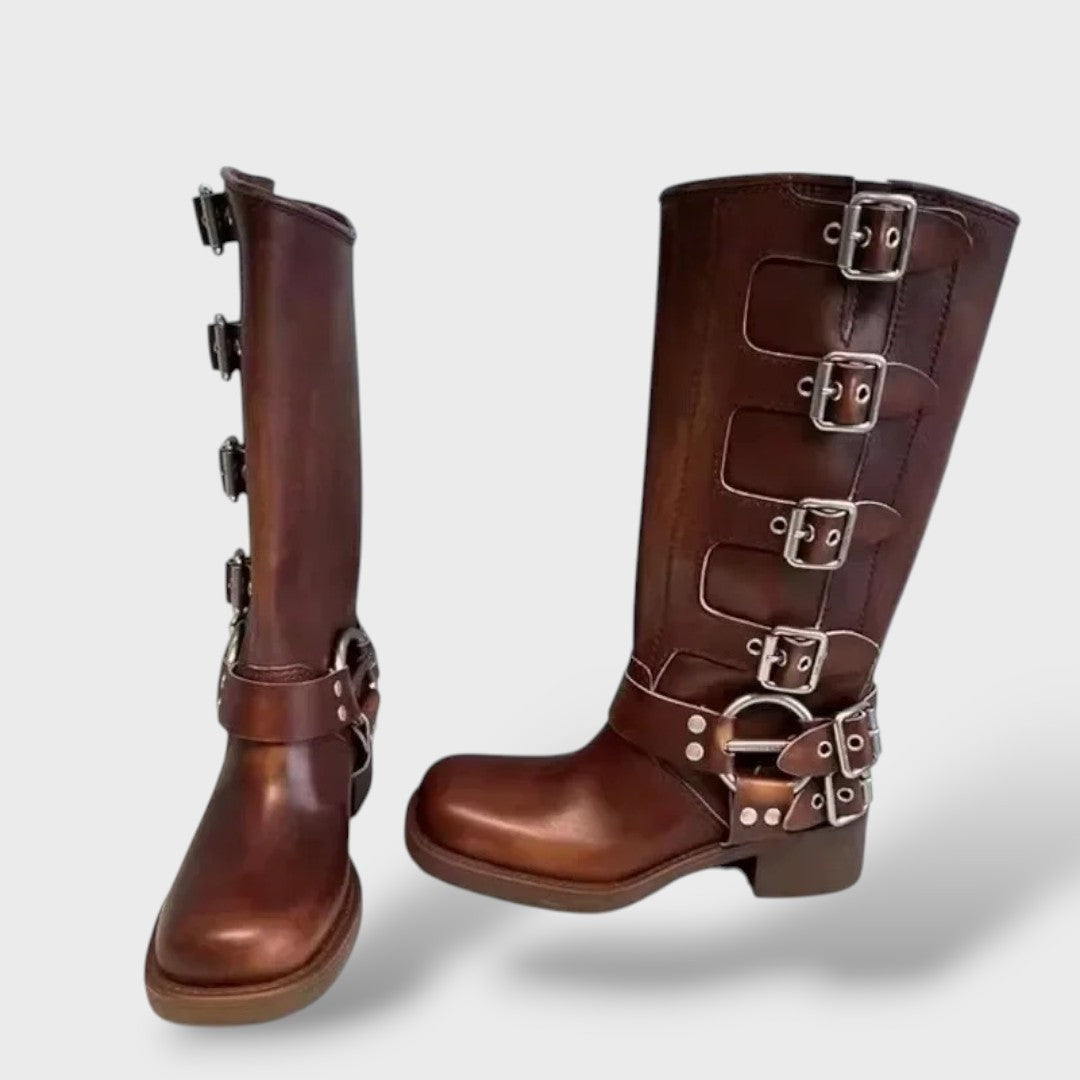 Alexa | Botas camperas altas de piel con hebillas