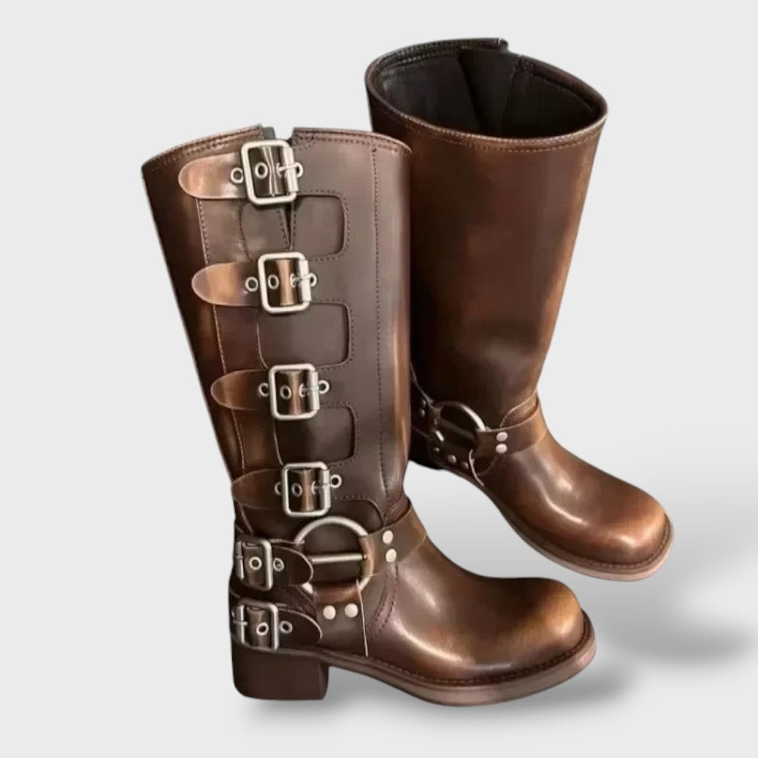 Alexa | Botas camperas altas de piel con hebillas