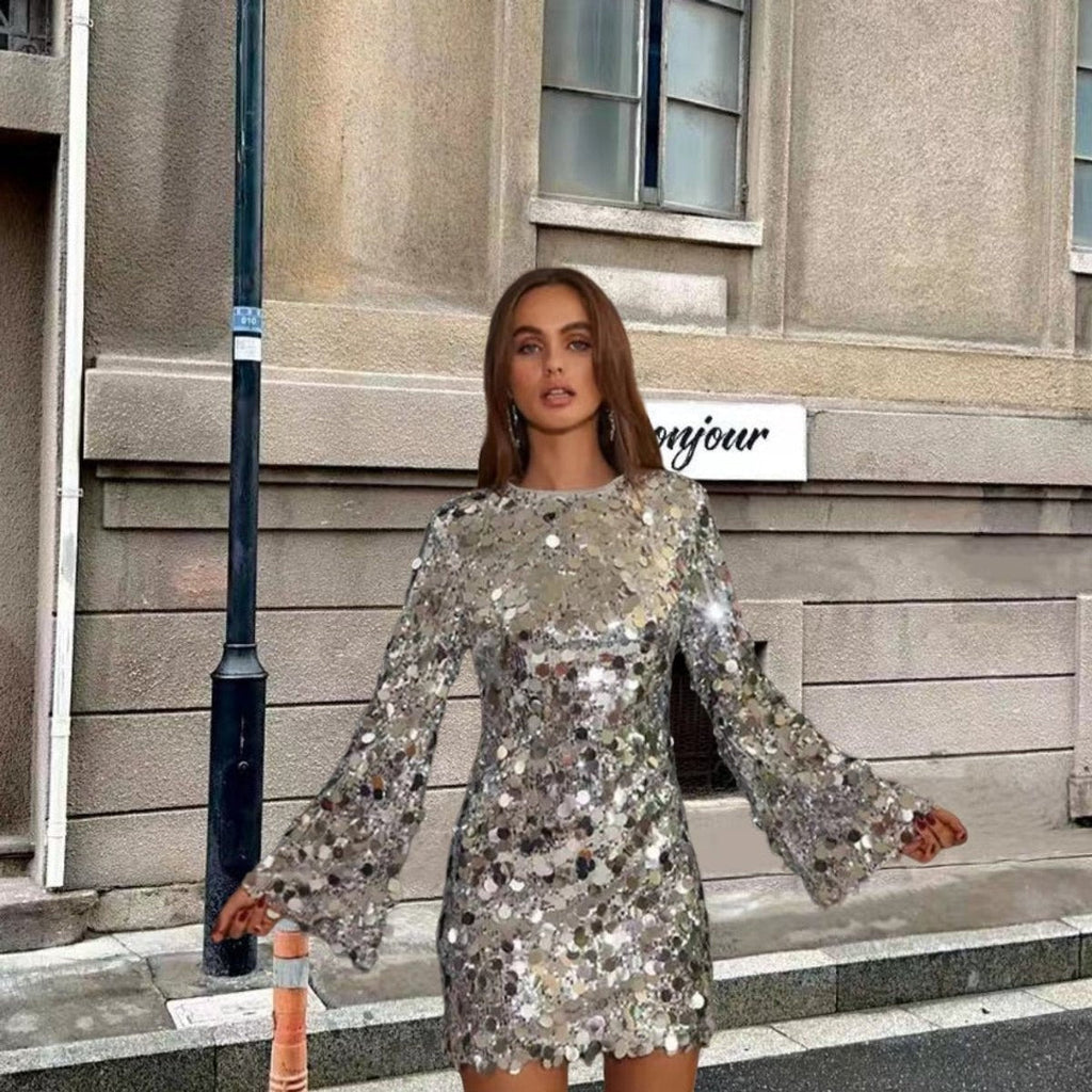 Madison | Vestido corto de lentejuelas de manga larga