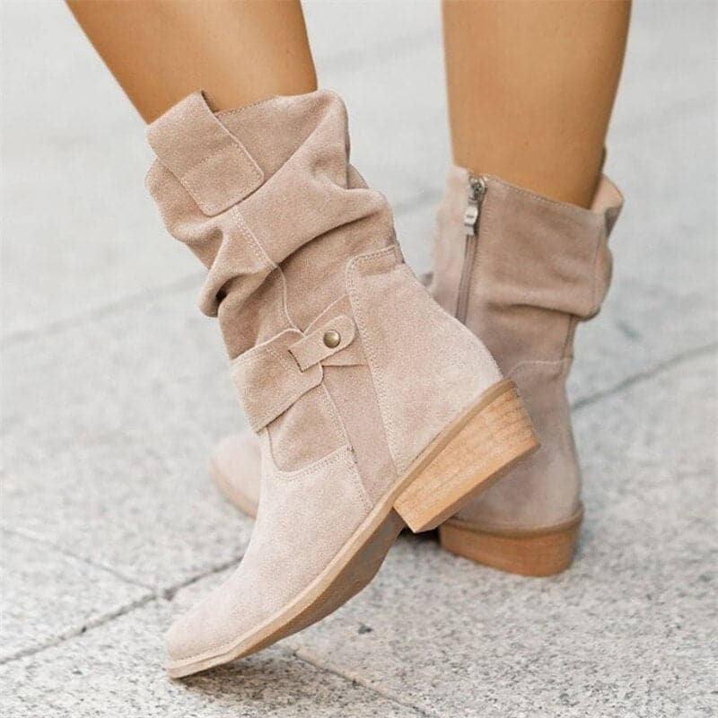Delaney | Botas planas de ante con hebilla