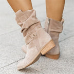 Delaney | Botas planas de ante con hebilla