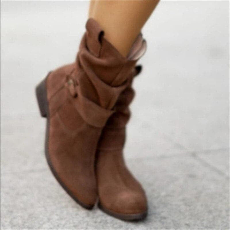 Delaney | Botas planas de ante con hebilla